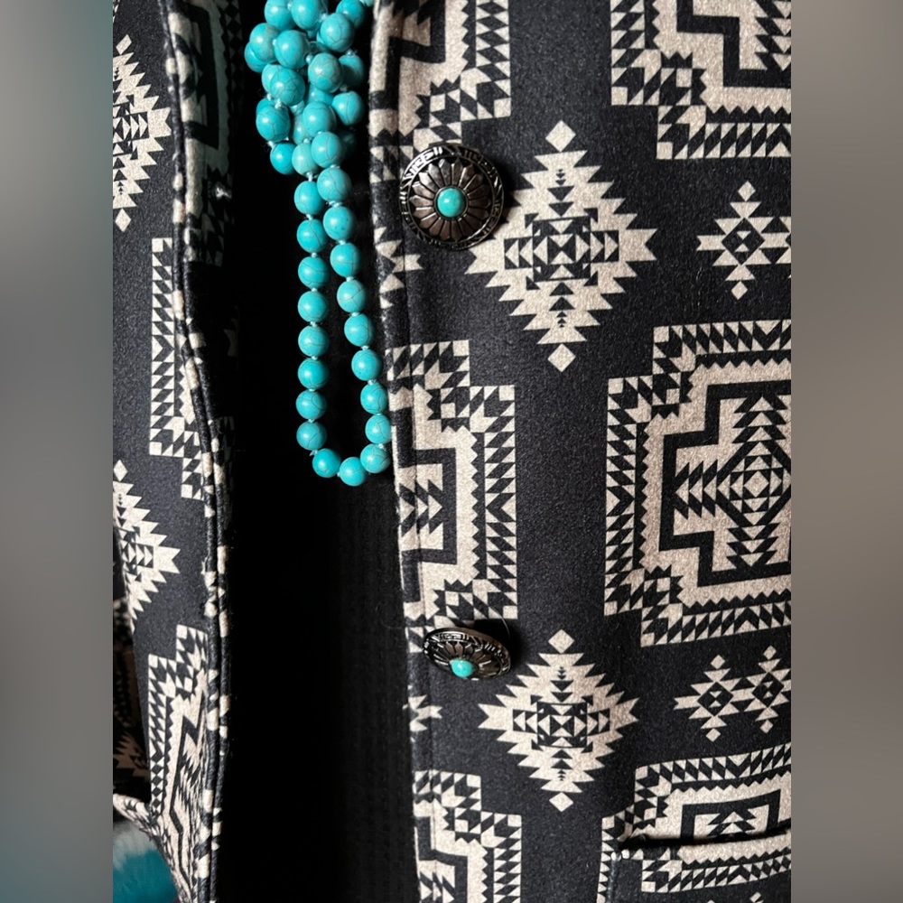 Aztec Print Jacket - Picture 2 of 6